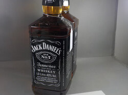  Nr._005_Zwei_Flaschen_Jack_Daniels_Mindestgebot_10_Euro.JPG